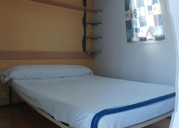 Κάμπινγκ Playa De Ris Noja