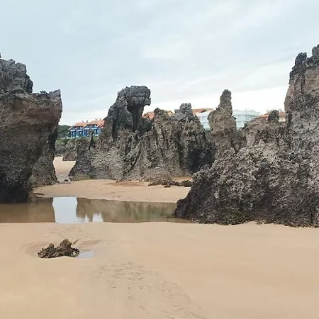 Kamp alanı Playa De Ris *